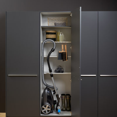 02_Leicht-Hochschrank