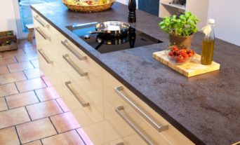 berbel-dunstabzug-kueche-weiss-gross-design-granit_044_th