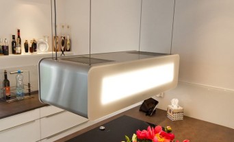 design-kueche-kochinsel-berbeldunstabzug-keramik_43
