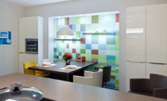 design-kueche-kuechenblock-granit-weiss-berbel-dunstabzug-bunt-30_thumb