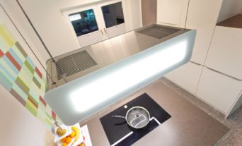 design-kueche-kuechenblock-granit-weiss-berbel-dunstabzug-bunt-64_thumb
