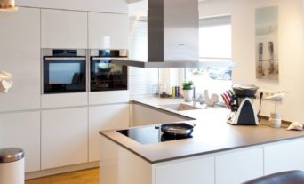 granit-kueche-weiss-design-miele-kuechengeraete-neff_007_th