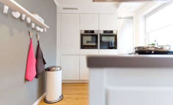 granit-kueche-weiss-design-miele-kuechengeraete-neff_076_th