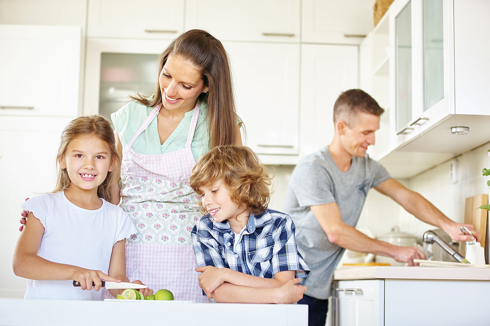 kuechenstudio-familie-wohnen-leben-kuechenbauer