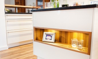 massivholz-kueche-design-modern-28_thumb