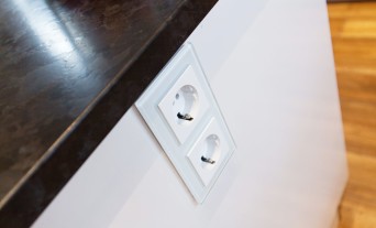 massivholz-kueche-design-modern-44_thumb