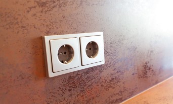 u-form-kueche-keramik-weiss-grifflos-modern-hell_10